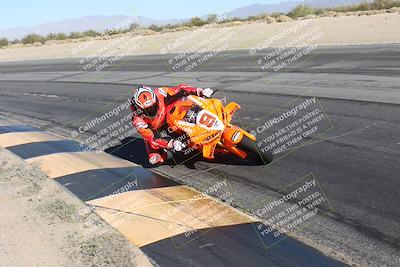 media/Dec-01-2025-Moto Forza (Mon) [[2daa91e15f]]/1-Advanced Group/Session 4 (Turn 10 Inside)/